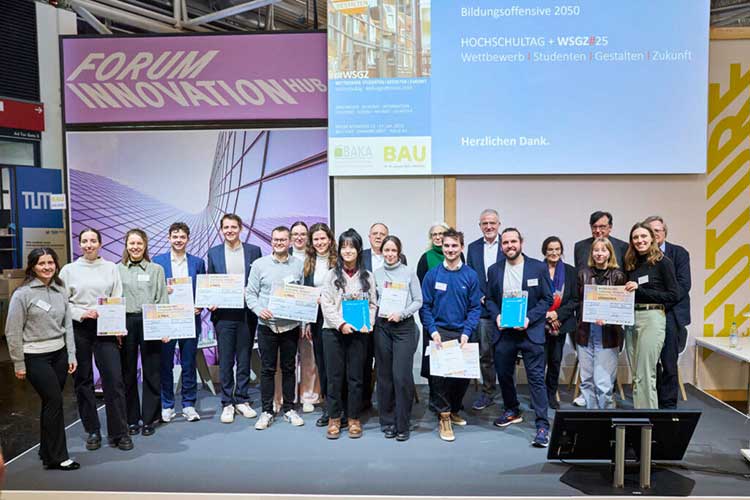 Gruppenbild der Gewinner des WSGZ-Wettbewerbs »Studierende Gestalten Zukunft«  